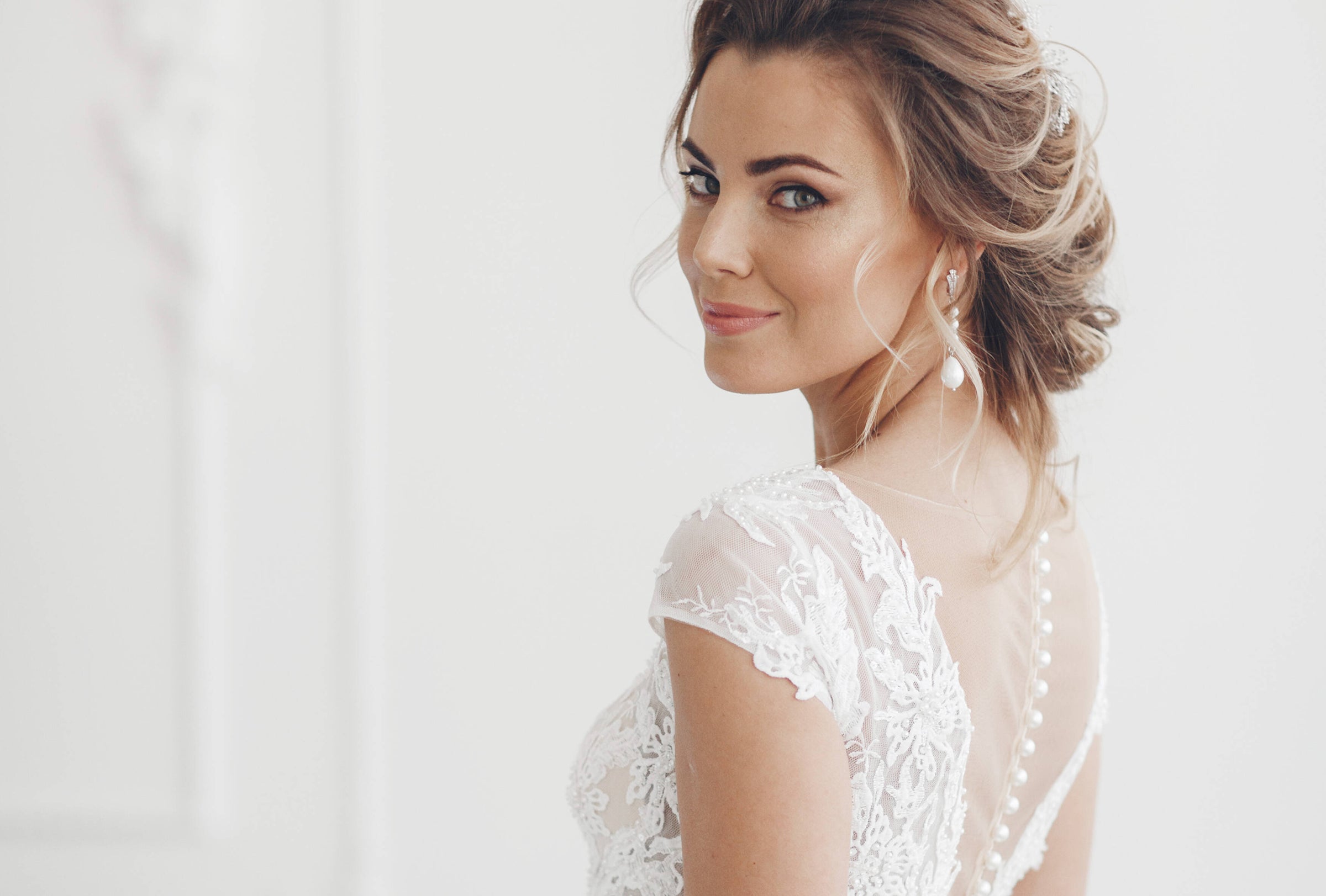 Bridal Updo, Bridal Hair in Salon Mobile In Cambridge, Ontario